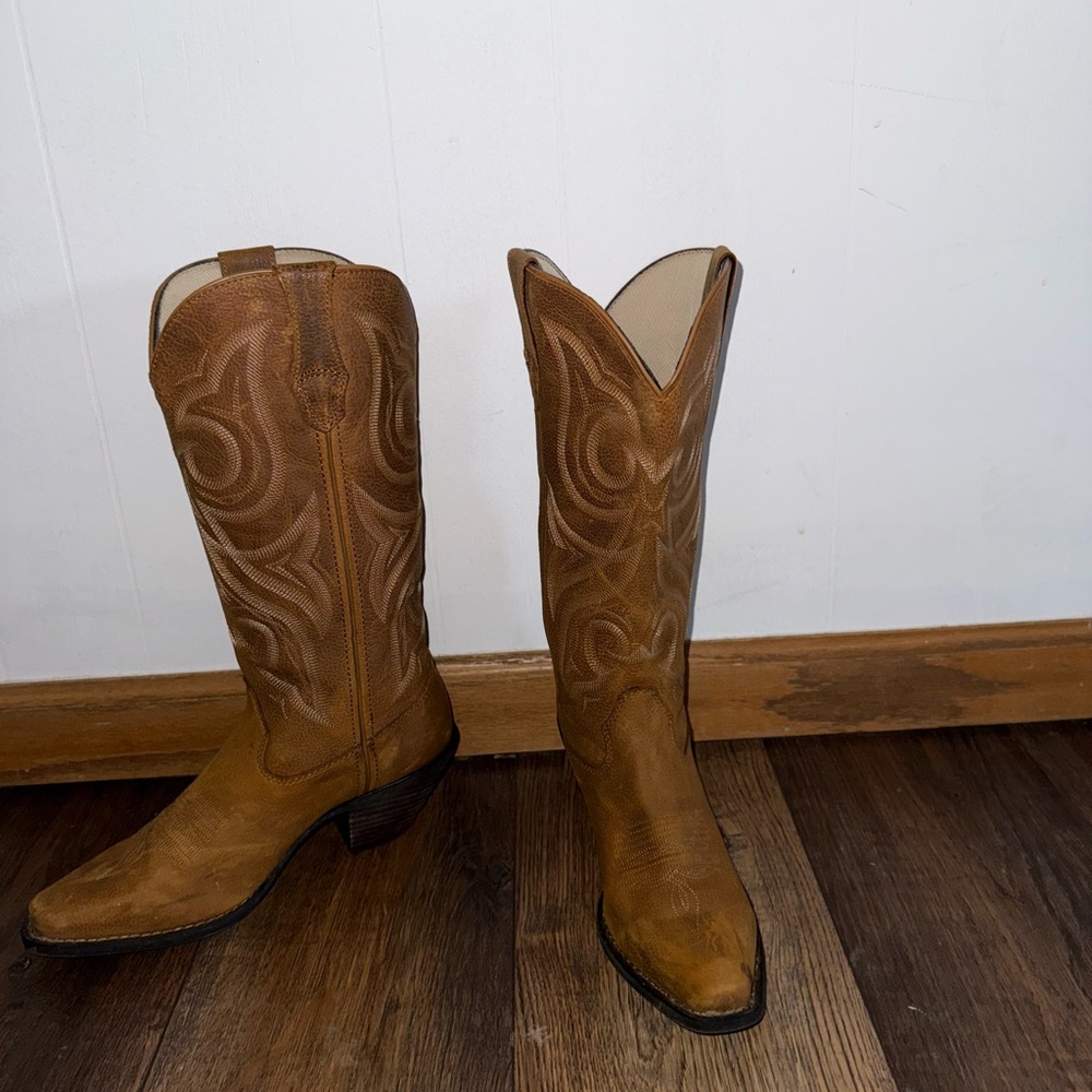 Durango brown cowgirl boots